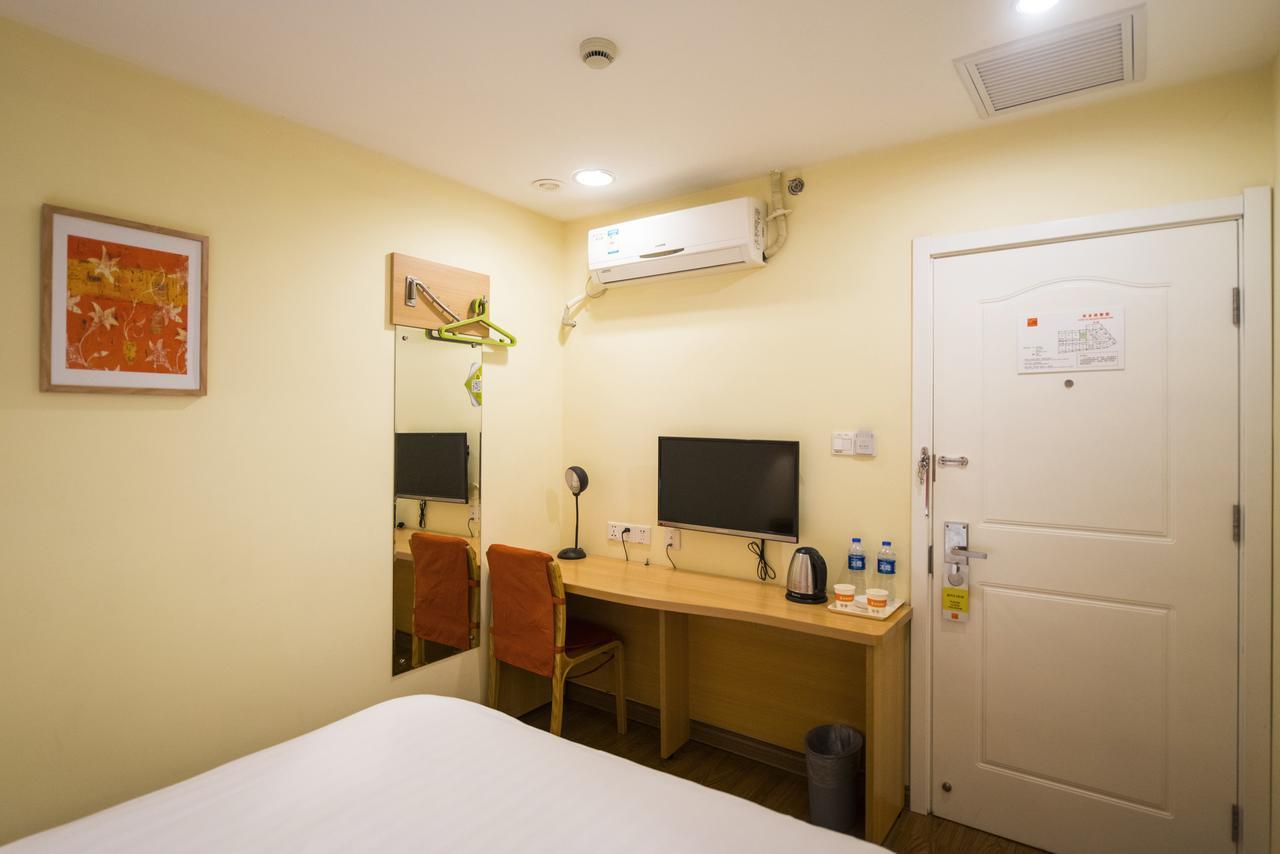 Home Inn Central Avenue Pedestrain Street Harbin Bagian luar foto