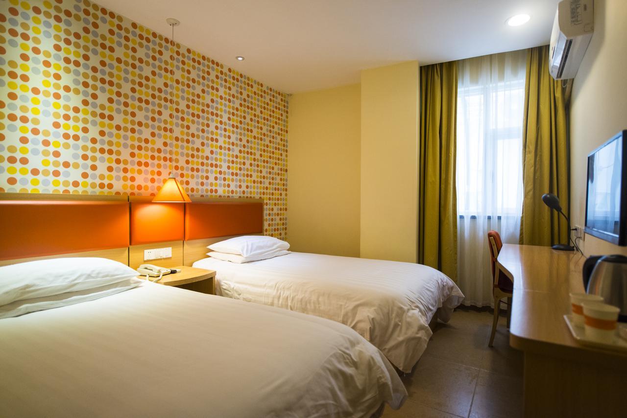 Home Inn Central Avenue Pedestrain Street Harbin Bagian luar foto