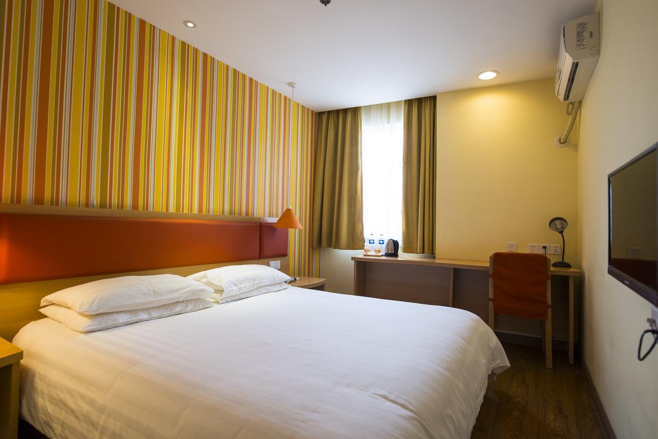 Home Inn Central Avenue Pedestrain Street Harbin Bagian luar foto