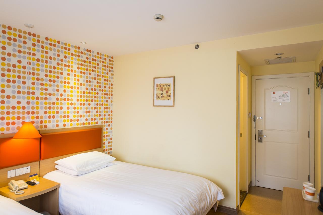 Home Inn Central Avenue Pedestrain Street Harbin Bagian luar foto