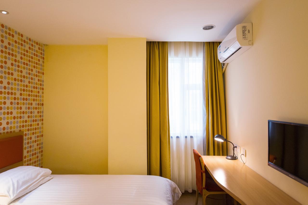 Home Inn Central Avenue Pedestrain Street Harbin Bagian luar foto
