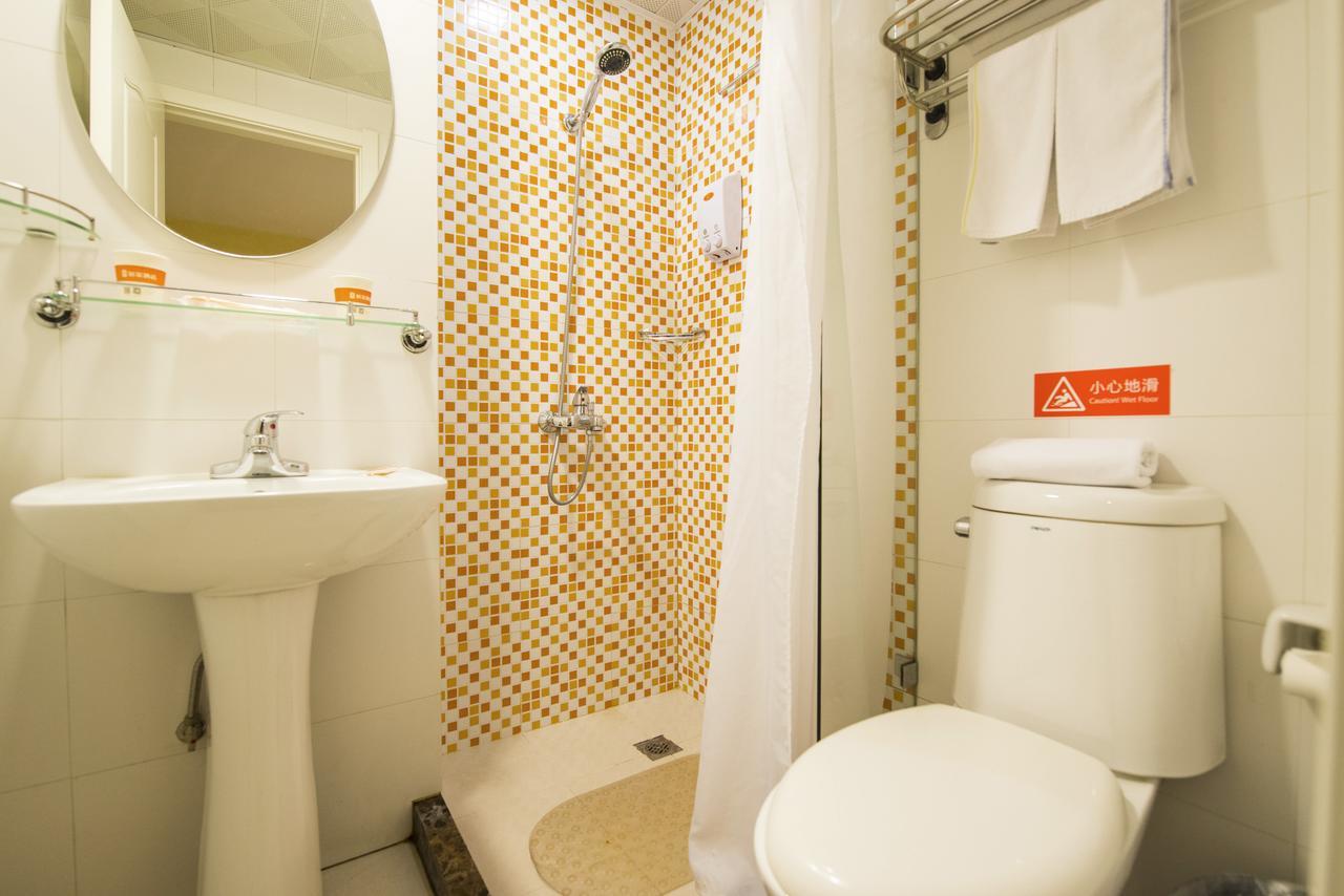 Home Inn Central Avenue Pedestrain Street Harbin Bagian luar foto